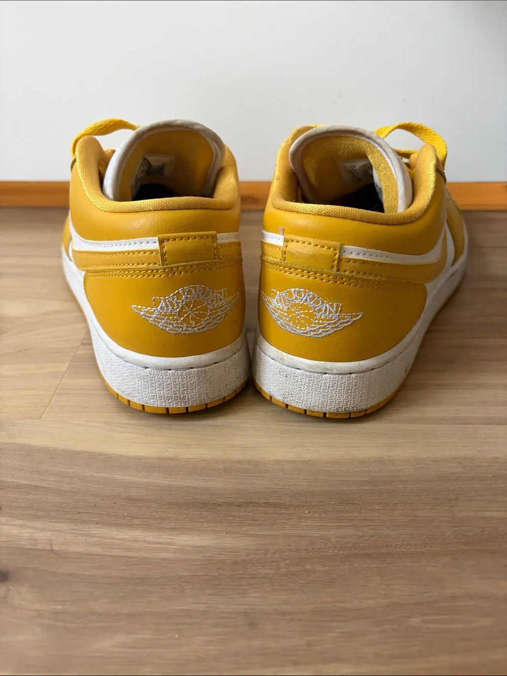 Nike Jordan Low-Top Sneakers in Yellow and White